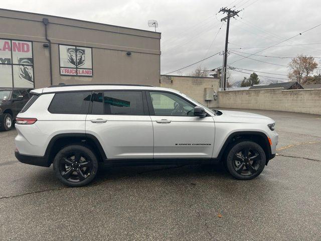 new 2025 Jeep Grand Cherokee L car, priced at $46,599