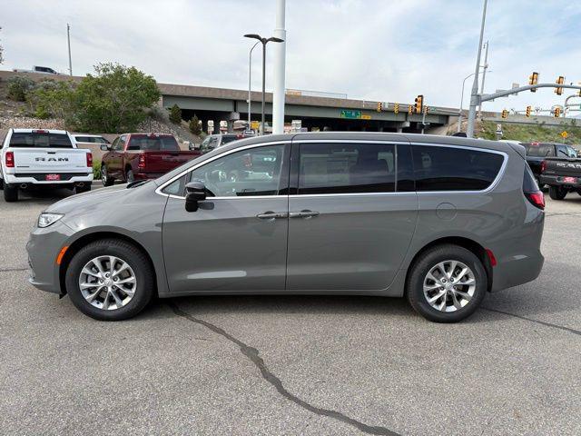 new 2025 Chrysler Pacifica car, priced at $40,845