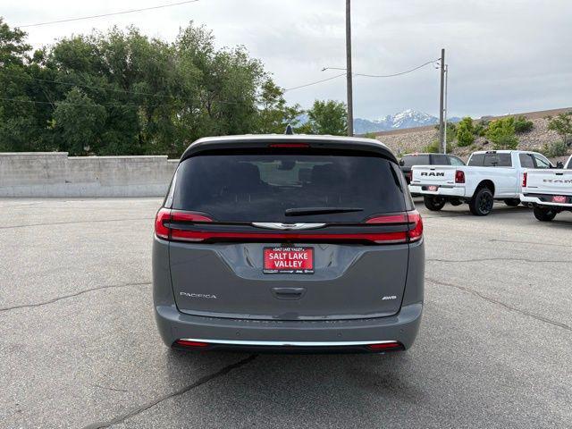 new 2025 Chrysler Pacifica car, priced at $40,845
