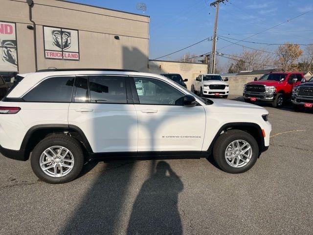 new 2025 Jeep Grand Cherokee car, priced at $36,173