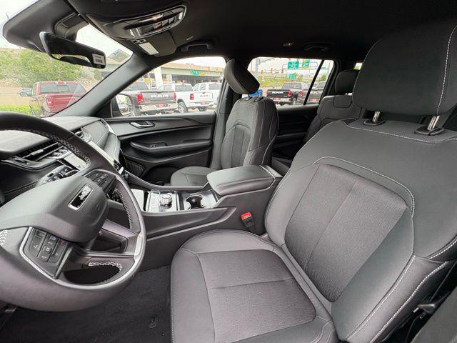 new 2025 Jeep Grand Cherokee L car, priced at $39,026