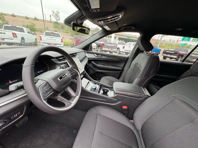 new 2025 Jeep Grand Cherokee L car, priced at $39,026
