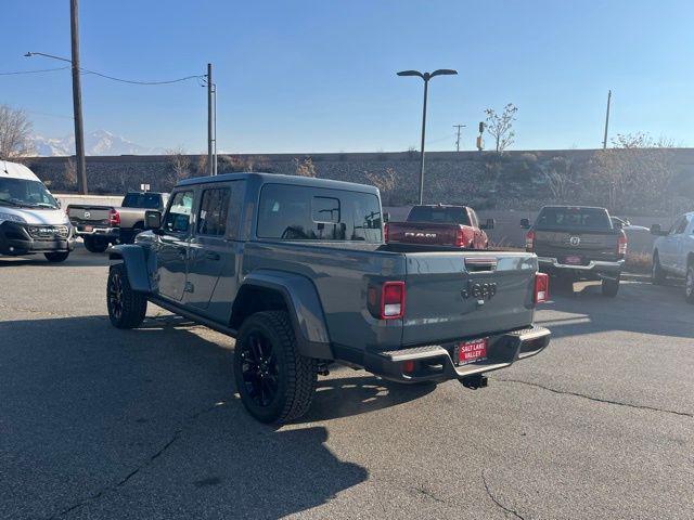 new 2025 Jeep Gladiator car, priced at $39,880