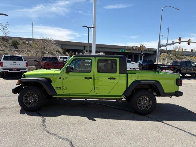 new 2025 Jeep Gladiator car, priced at $41,032