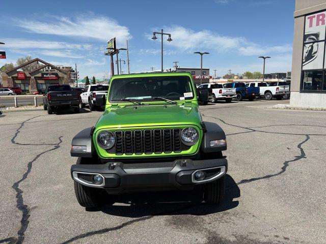 new 2025 Jeep Gladiator car, priced at $41,032