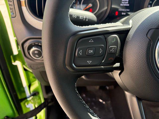 new 2025 Jeep Gladiator car, priced at $39,982