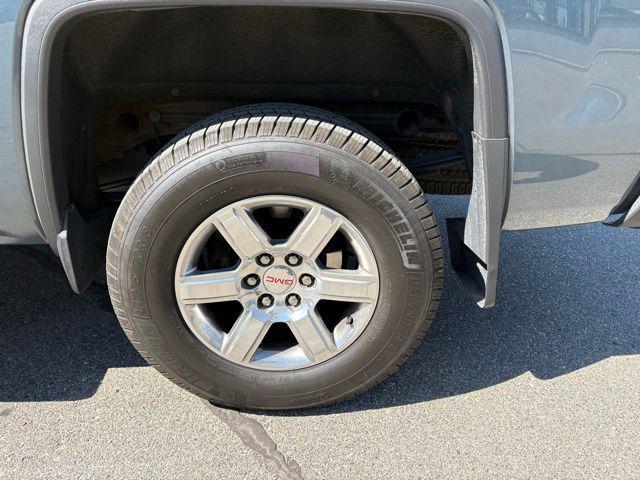 used 2014 GMC Sierra 1500 car, priced at $23,387
