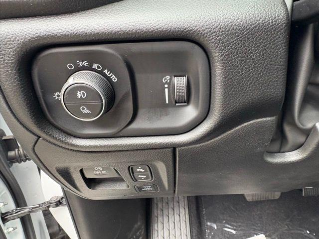 new 2025 Ram 1500 car, priced at $56,659