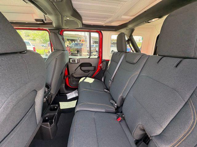new 2025 Jeep Wrangler car, priced at $41,876