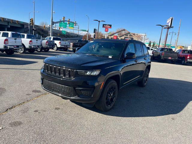 new 2025 Jeep Grand Cherokee car, priced at $39,417