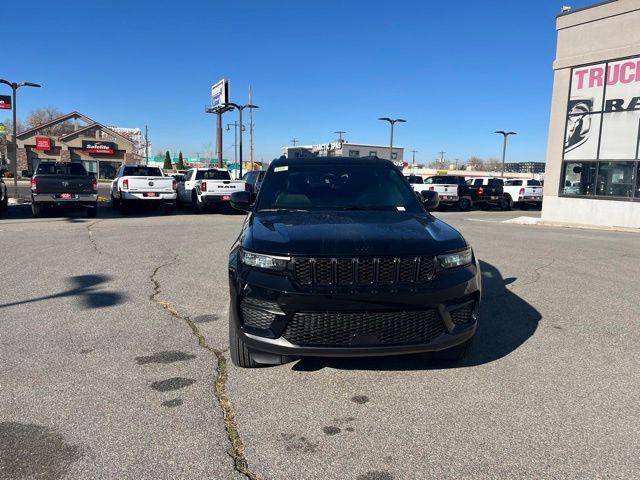 new 2025 Jeep Grand Cherokee car, priced at $35,636