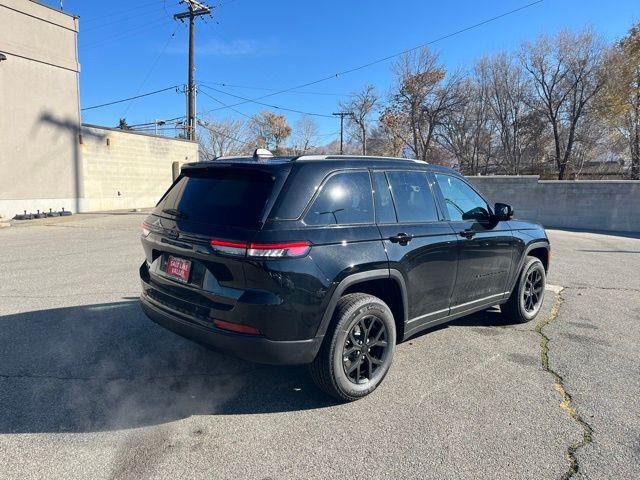 new 2025 Jeep Grand Cherokee car, priced at $39,417