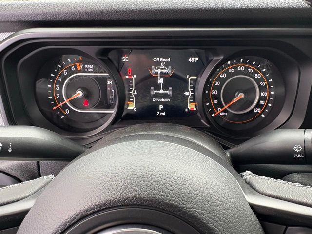 new 2025 Jeep Gladiator car, priced at $45,339