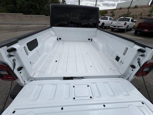 new 2025 Jeep Gladiator car, priced at $45,339