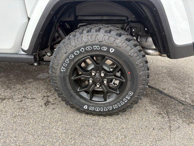 new 2025 Jeep Gladiator car, priced at $45,339