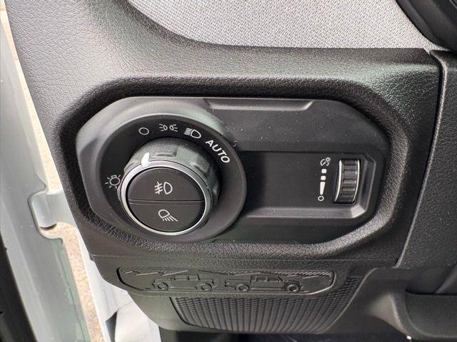 new 2025 Jeep Gladiator car, priced at $45,339
