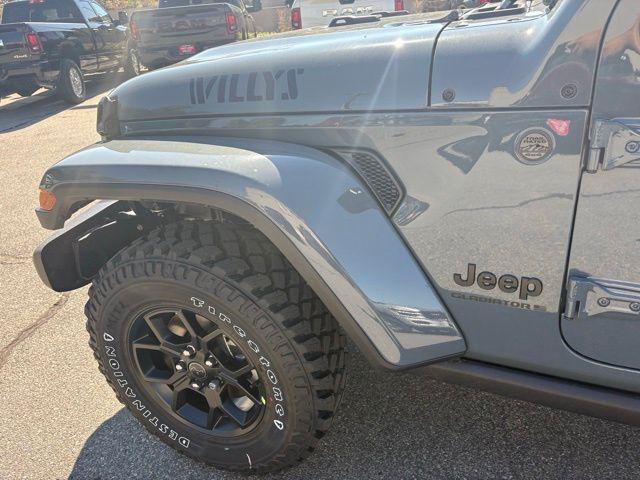new 2025 Jeep Gladiator car, priced at $41,464