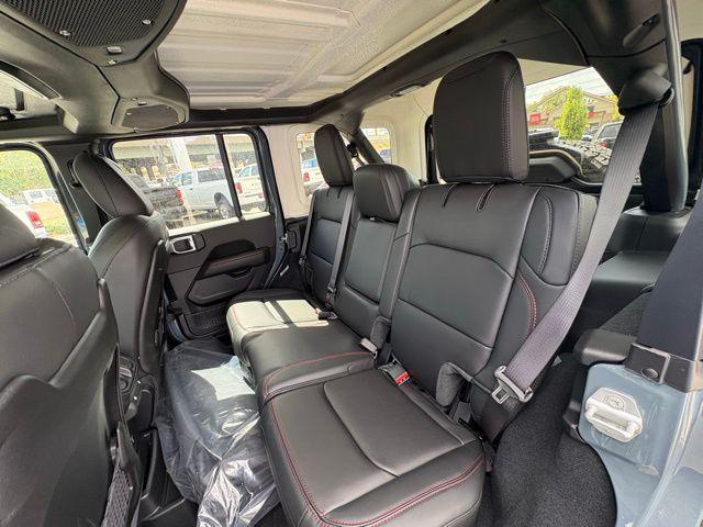 new 2025 Jeep Wrangler car, priced at $53,184