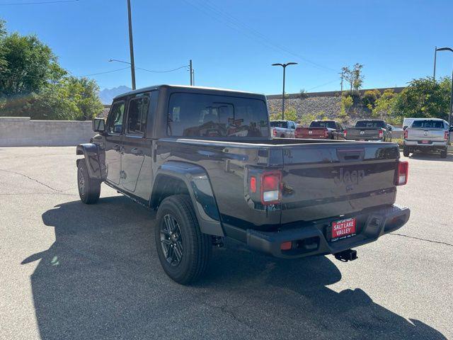 new 2024 Jeep Gladiator car, priced at $38,075