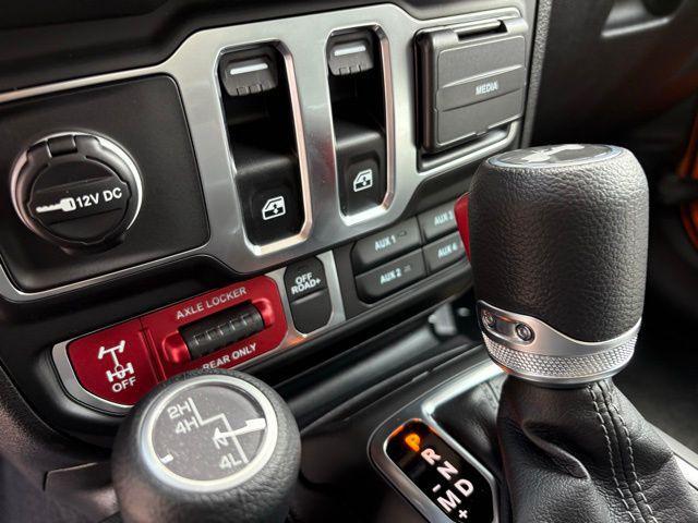 new 2025 Jeep Wrangler car, priced at $39,928