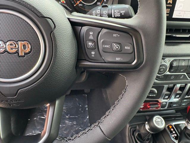 new 2025 Jeep Wrangler car, priced at $39,928