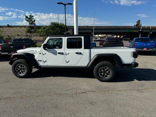 new 2024 Jeep Gladiator car, priced at $48,632