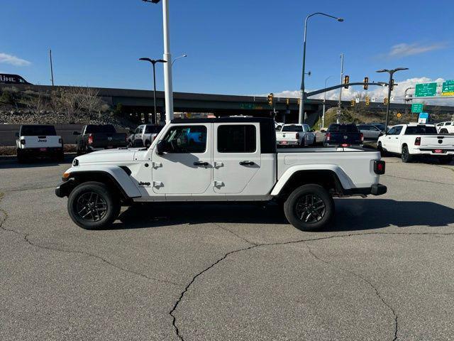 new 2024 Jeep Gladiator car, priced at $37,616