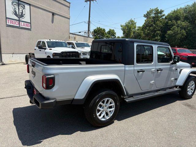 used 2023 Jeep Gladiator car, priced at $29,289