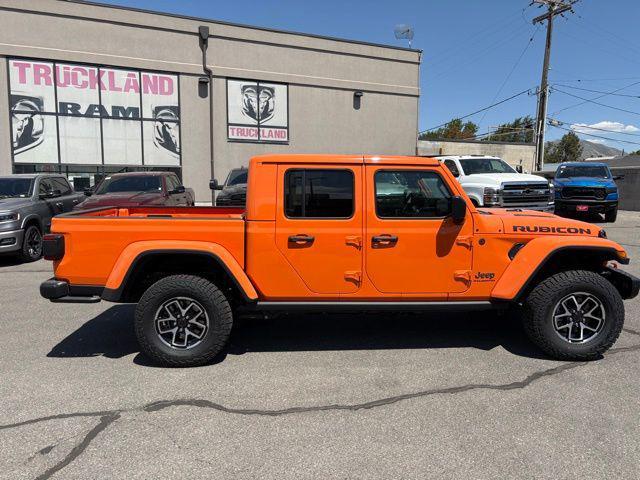 new 2025 Jeep Gladiator car, priced at $50,872