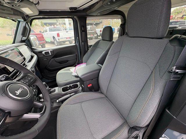 new 2025 Jeep Wrangler car, priced at $36,257
