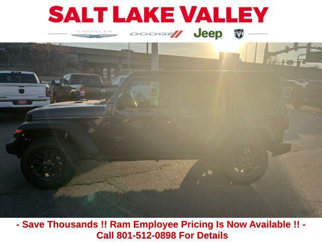new 2025 Jeep Wrangler car, priced at $40,263