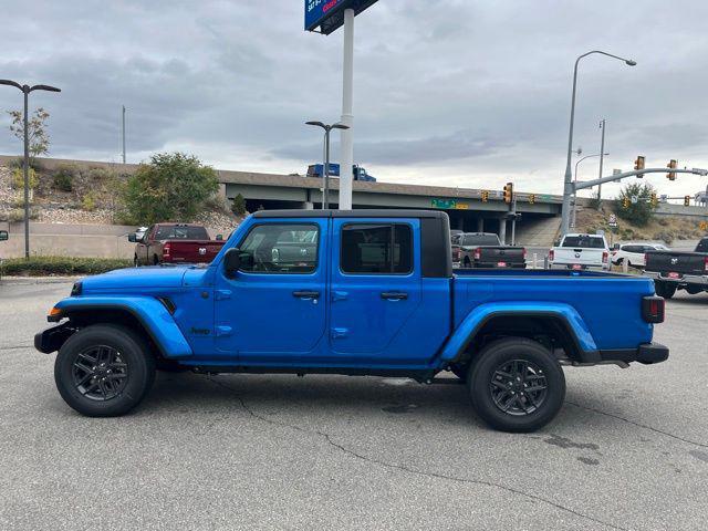 new 2024 Jeep Gladiator car, priced at $38,075