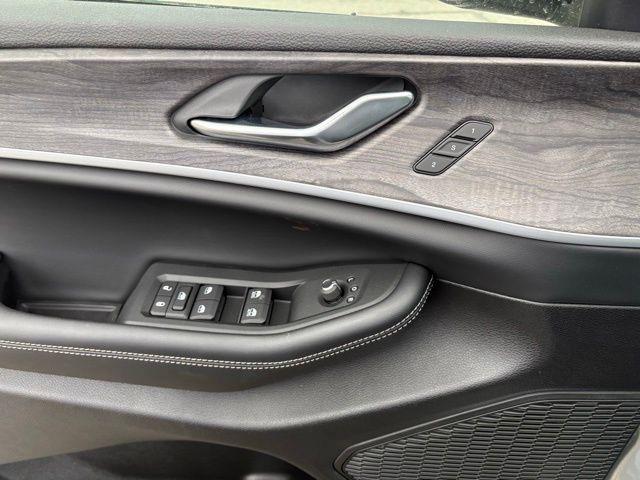 new 2025 Jeep Grand Cherokee L car, priced at $44,963