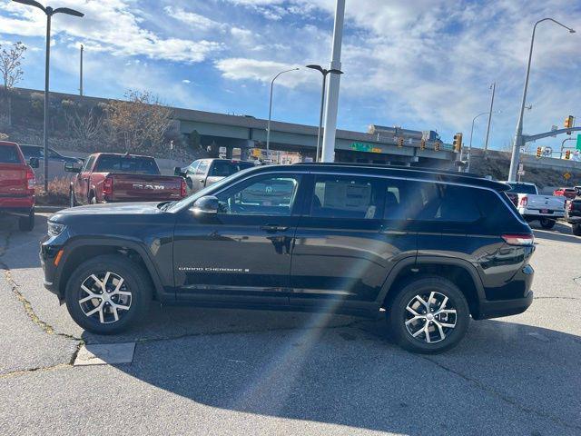 new 2025 Jeep Grand Cherokee L car, priced at $42,453