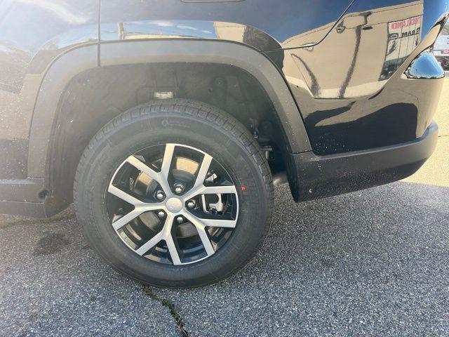 new 2025 Jeep Grand Cherokee L car, priced at $41,953