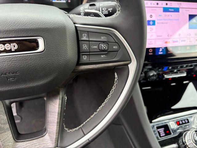 new 2025 Jeep Grand Cherokee car, priced at $45,647