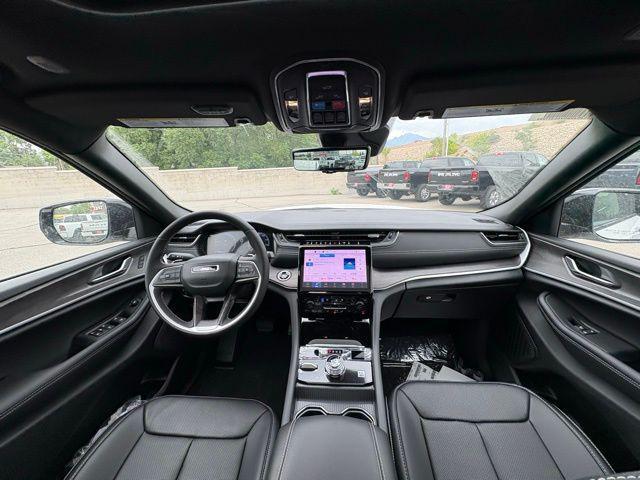 new 2025 Jeep Grand Cherokee car, priced at $46,137