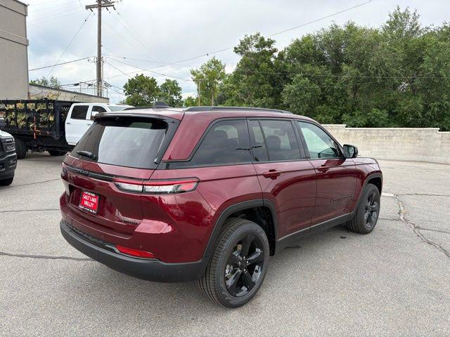 new 2025 Jeep Grand Cherokee car, priced at $46,137