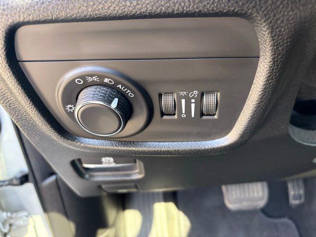 used 2025 Jeep Grand Cherokee car, priced at $36,997