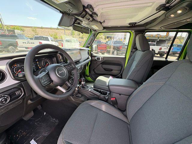new 2025 Jeep Gladiator car, priced at $45,830