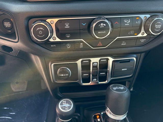 new 2025 Jeep Wrangler car, priced at $35,327