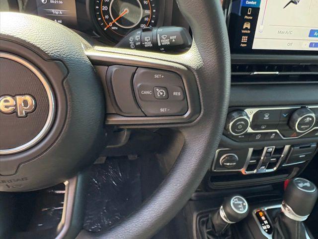 new 2025 Jeep Wrangler car, priced at $35,327
