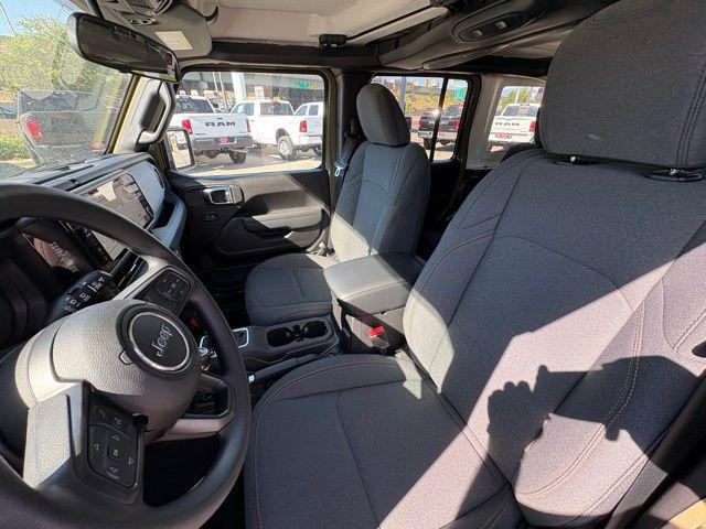 new 2025 Jeep Wrangler car, priced at $35,327