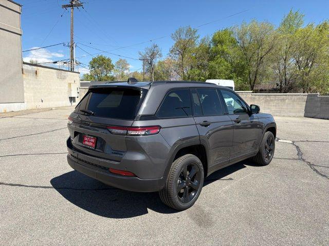 new 2025 Jeep Grand Cherokee car, priced at $45,311