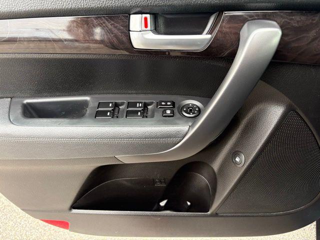 used 2014 Kia Sorento car, priced at $9,997