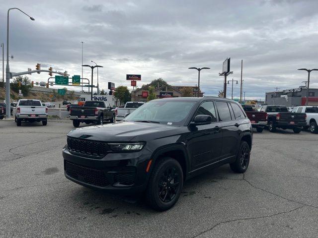 new 2025 Jeep Grand Cherokee car, priced at $40,289