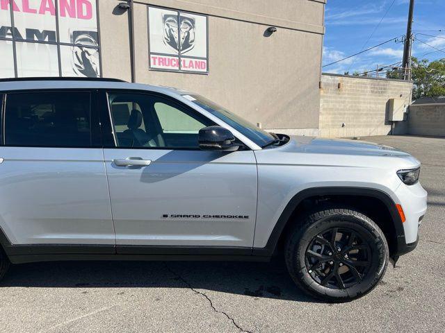 new 2025 Jeep Grand Cherokee L car, priced at $40,817