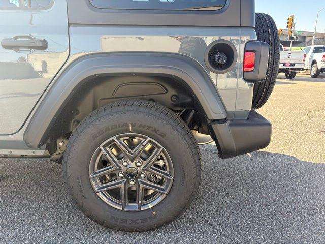 new 2025 Jeep Wrangler car, priced at $41,746