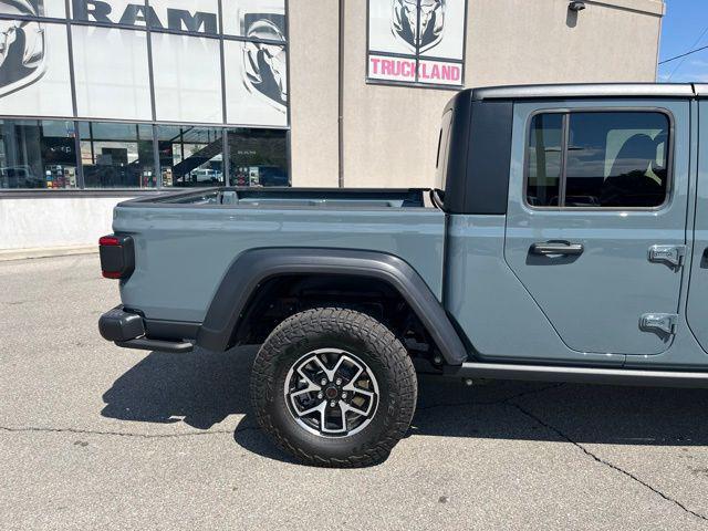 new 2024 Jeep Gladiator car, priced at $49,090