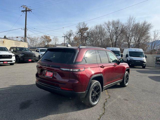 new 2025 Jeep Grand Cherokee car, priced at $38,917